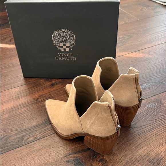 Vince Camuto Women's Tan Ankle Booties - Picture 2 of 4